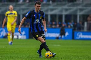 帕瓦尔：国米赛季初就定下目标要打进欧冠决赛 会以平常心来备战